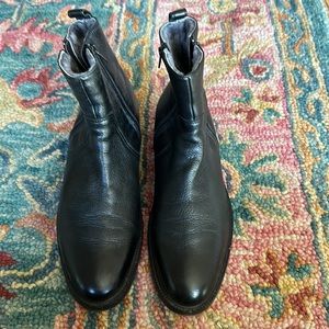 To Boot New York Men’s Double Zip Shearing Boot 11.5M Great Condition